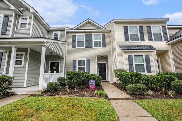 $229,900 | 338 Flyway Road, Goose Creek, SC 29445