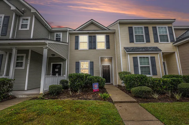 $229,900 | 338 Flyway Road, Goose Creek, SC 29445