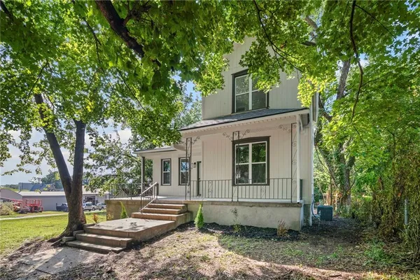 $245,000 | 419 Linn Street, Leavenworth, KS 66048