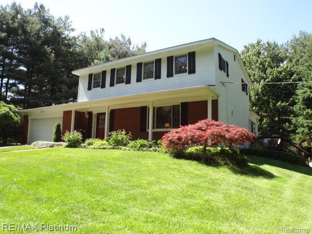 6913 Bergin Road Howell, MI 48843 - Photo 1 of 39 048.jpg