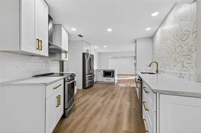 $675,000 | 5833 25th Street South, St. Petersburg, FL 33712