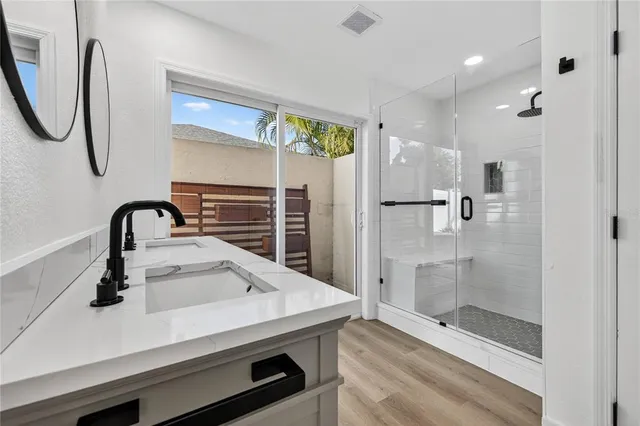 $675,000 | 5833 25th Street South, St. Petersburg, FL 33712