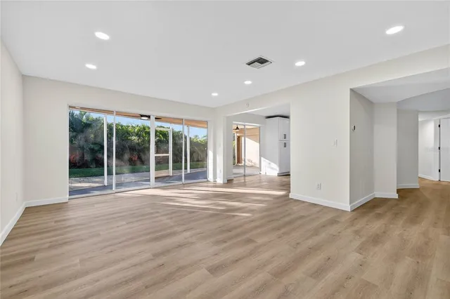 $675,000 | 5833 25th Street South, St. Petersburg, FL 33712