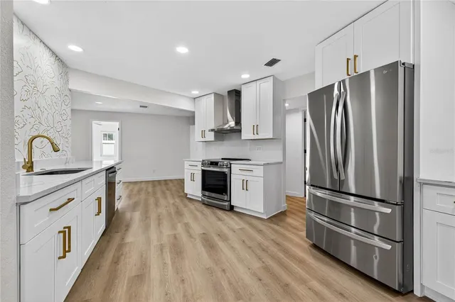 $675,000 | 5833 25th Street South, St. Petersburg, FL 33712