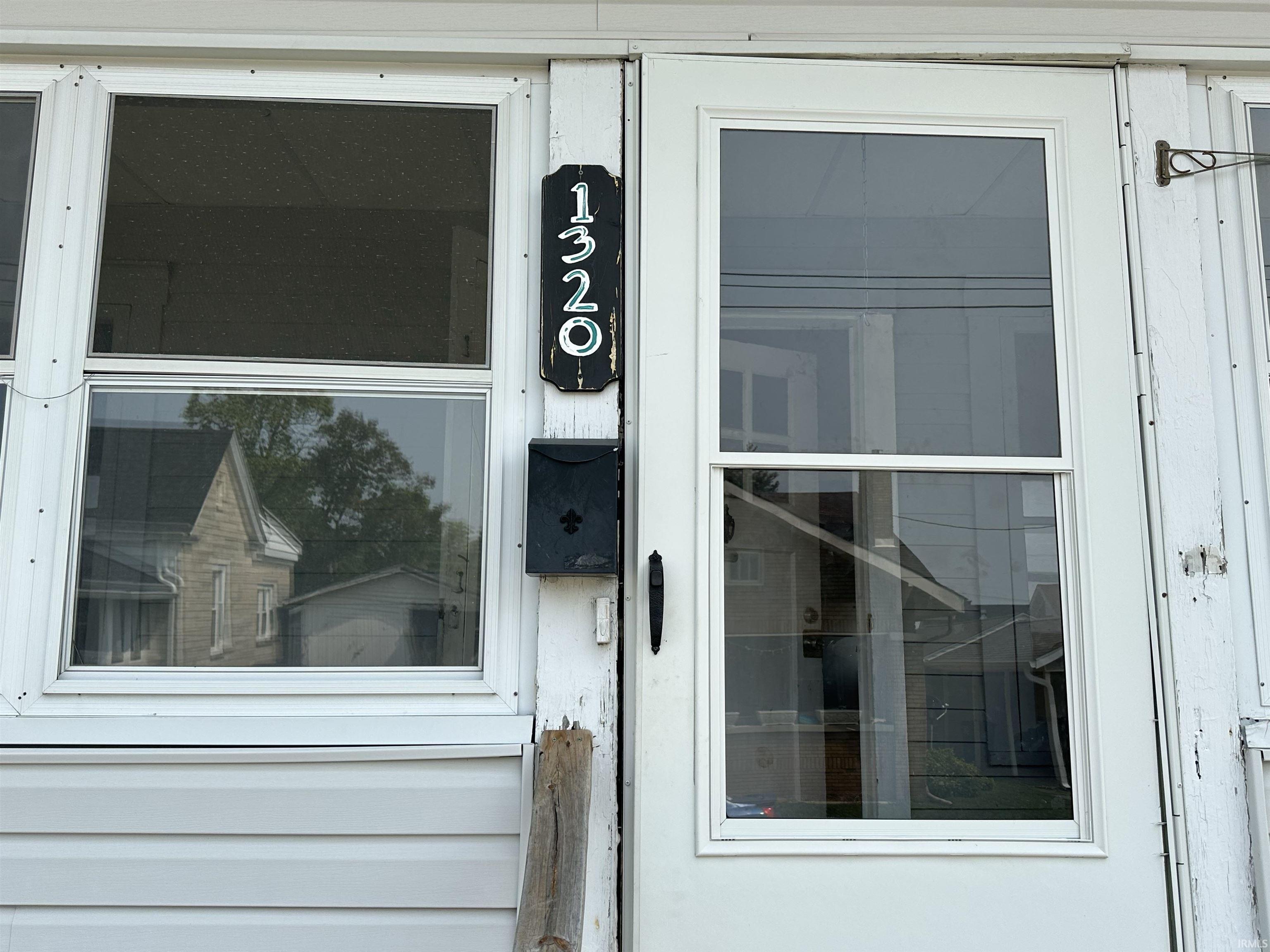 1320 Q Street Bedford, IN 47421 - Photo 4 of 32
