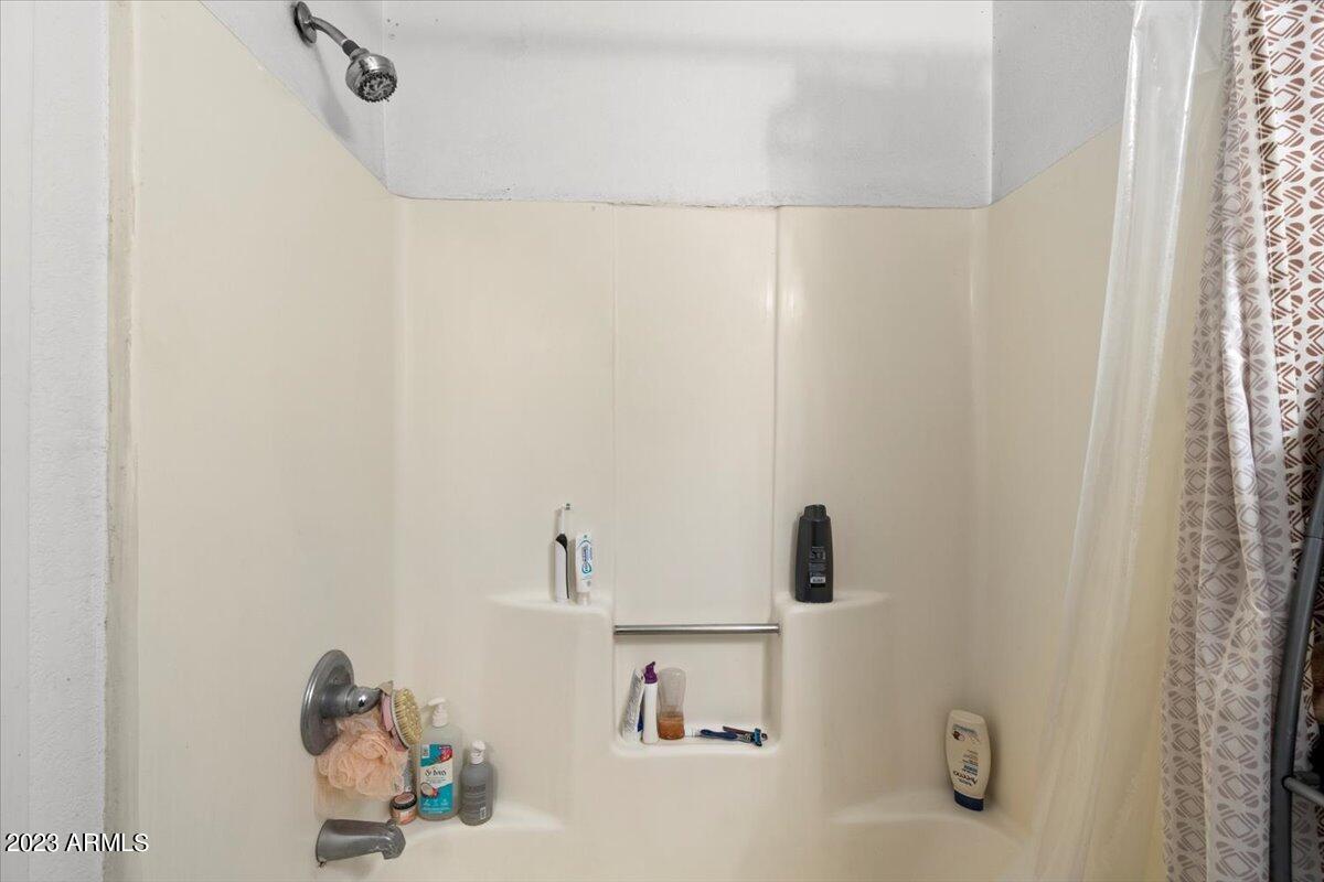 1200 South Riordan Ranch Street, Unit 52 Flagstaff, AZ 86001 - Photo 18 of 20 18-Bathroom