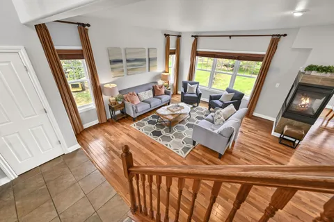 $685,000 | 533 Majestic View Lane, Oconomowoc, WI 53066