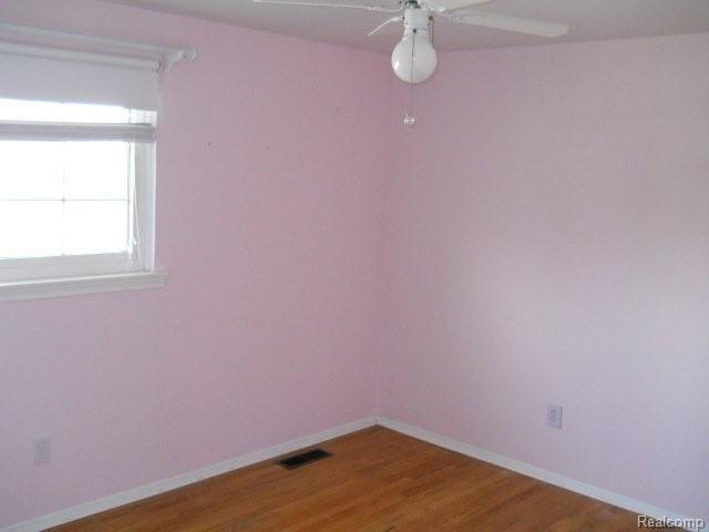 43915 Arlington Road Canton, MI 48187 - Photo 10 of 11 4-21c 098