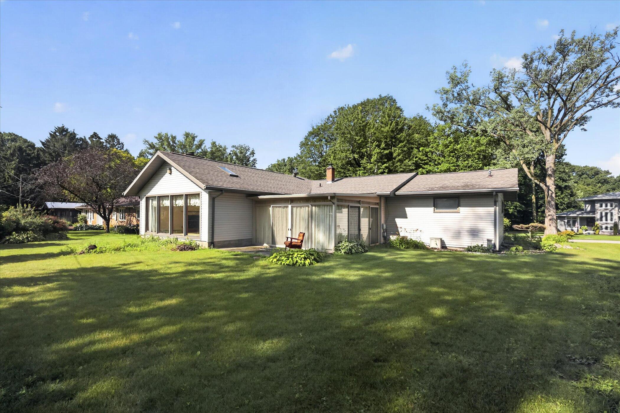 1051 Sylvan Road Benton Harbor, MI 49022 - Photo 36 of 48 37-1051-Sylvan-Rd-Benton-Harbor-MI-49022