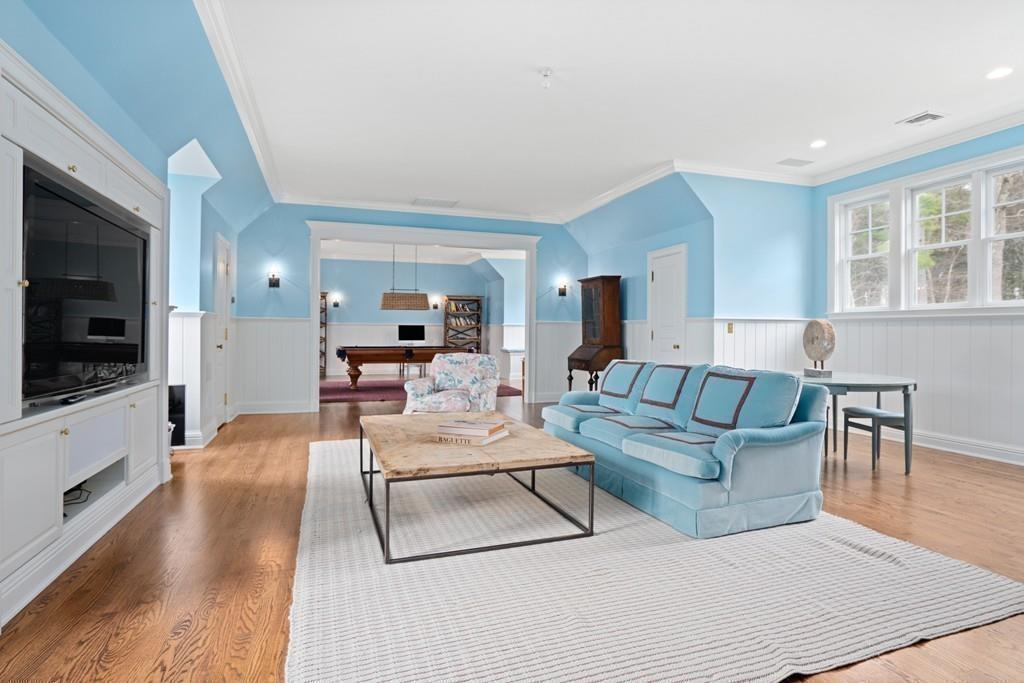 174 Highland Street Weston, MA 02493 - Photo 29 of 39