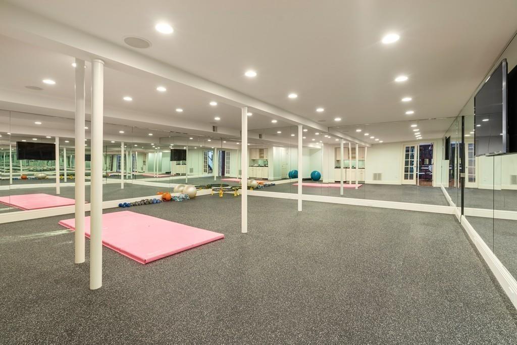 174 Highland Street Weston, MA 02493 - Photo 33 of 39