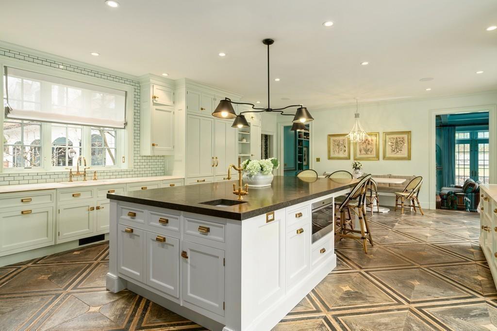 174 Highland Street Weston, MA 02493 - Photo 9 of 39