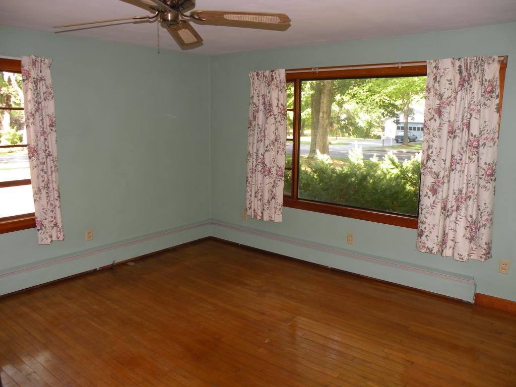 213 Huse Road Manchester, NH 03103 - Photo 16 of 22