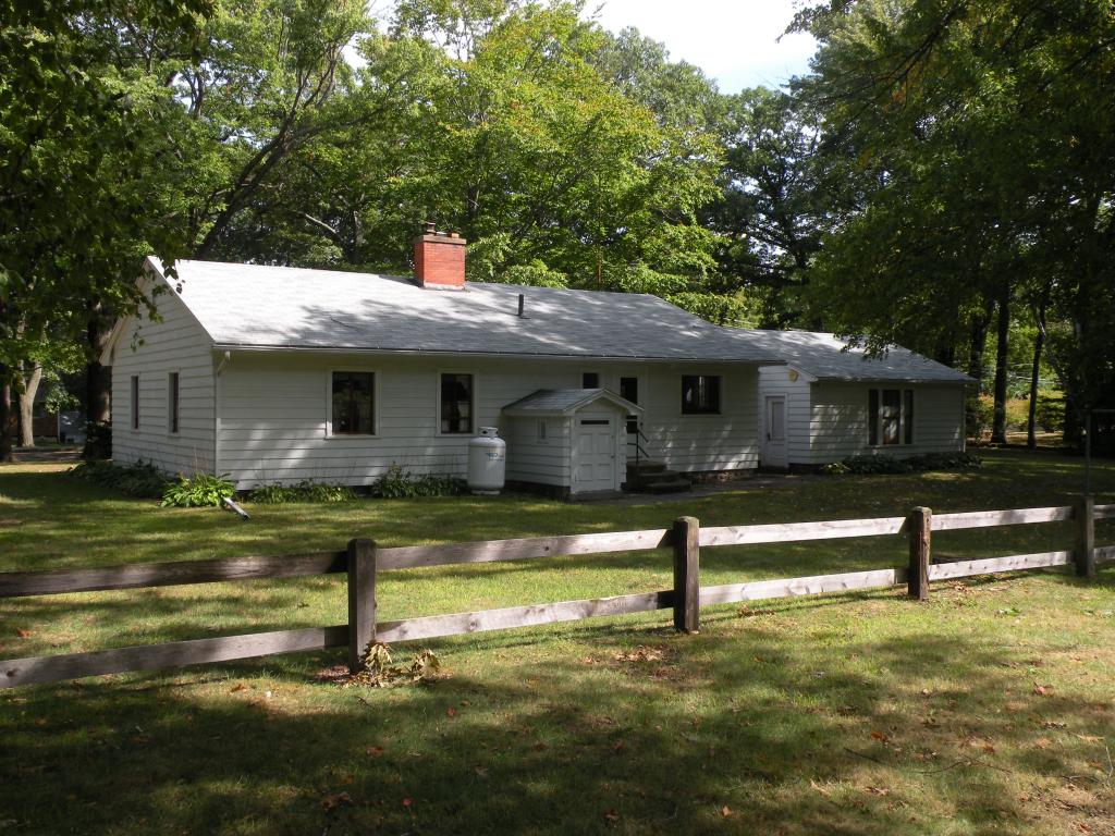213 Huse Road Manchester, NH 03103 - Photo 5 of 22
