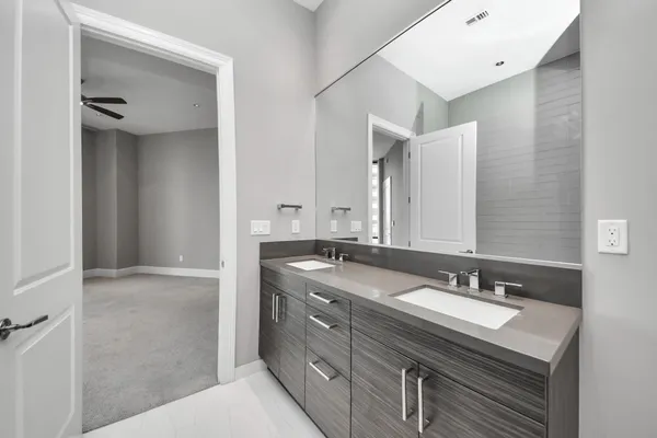 $3,800 | 1409 Post Oak Boulevard, Unit 803, Houston, TX 77056