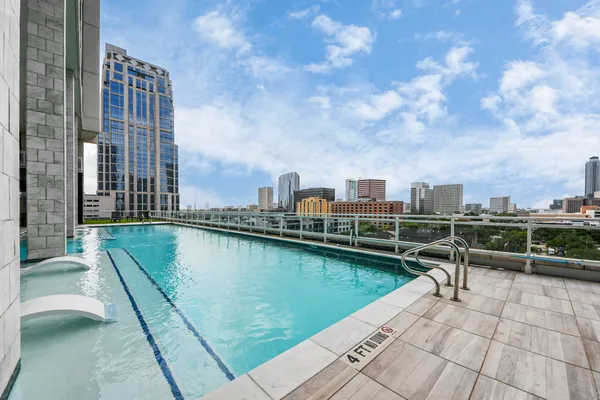 $3,800 | 1409 Post Oak Boulevard, Unit 803, Houston, TX 77056