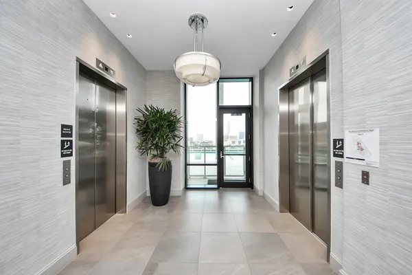 $3,800 | 1409 Post Oak Boulevard, Unit 803, Houston, TX 77056