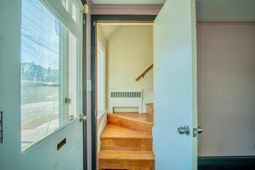 146 Burrill Street Swampscott, MA 01907 - Photo 14 of 39