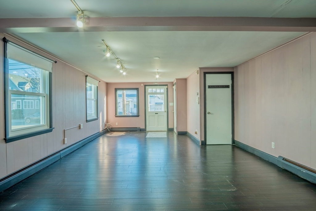 146 Burrill Street Swampscott, MA 01907 - Photo 6 of 39