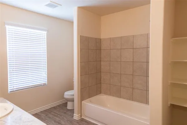 $2,035 | 1603 Cardinal Drive, Ennis, TX 75119