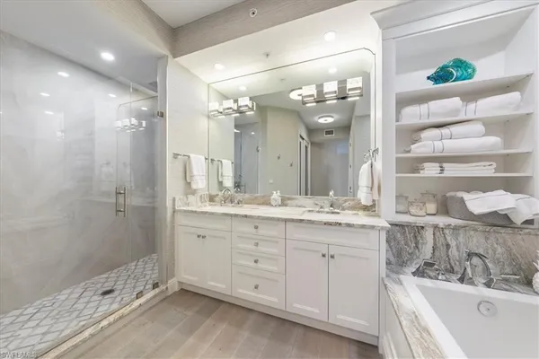 $1,695,000 | 410 Flagship Drive, Unit 601, Naples, FL 34108