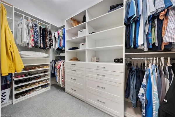 $1,695,000 | 410 Flagship Drive, Unit 601, Naples, FL 34108