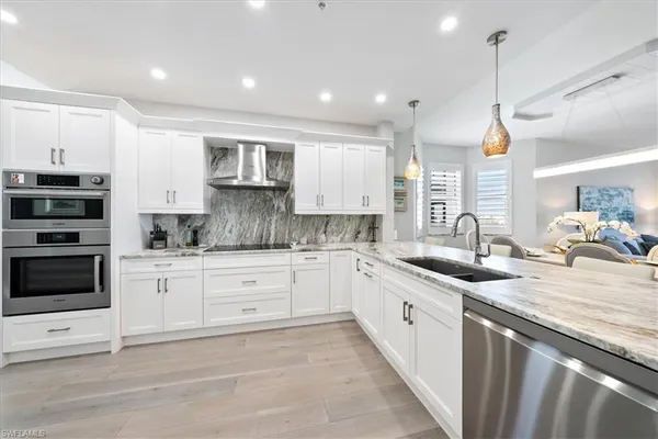 $1,695,000 | 410 Flagship Drive, Unit 601, Naples, FL 34108