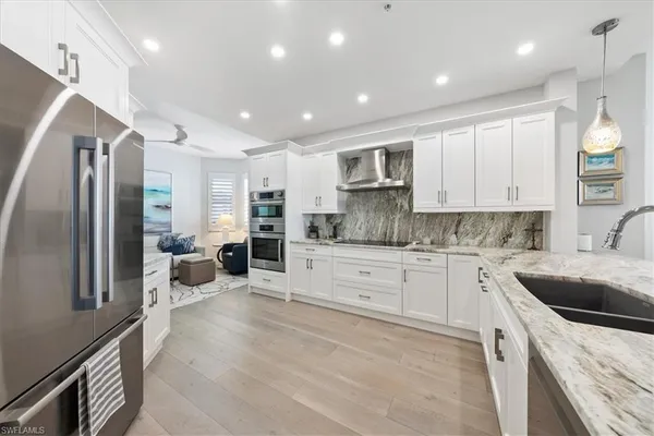 $1,695,000 | 410 Flagship Drive, Unit 601, Naples, FL 34108