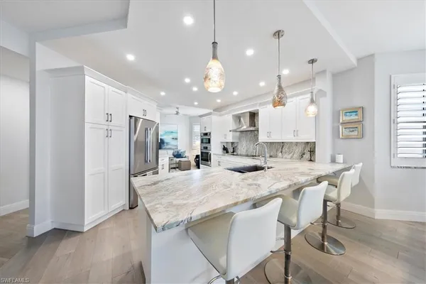 $1,695,000 | 410 Flagship Drive, Unit 601, Naples, FL 34108