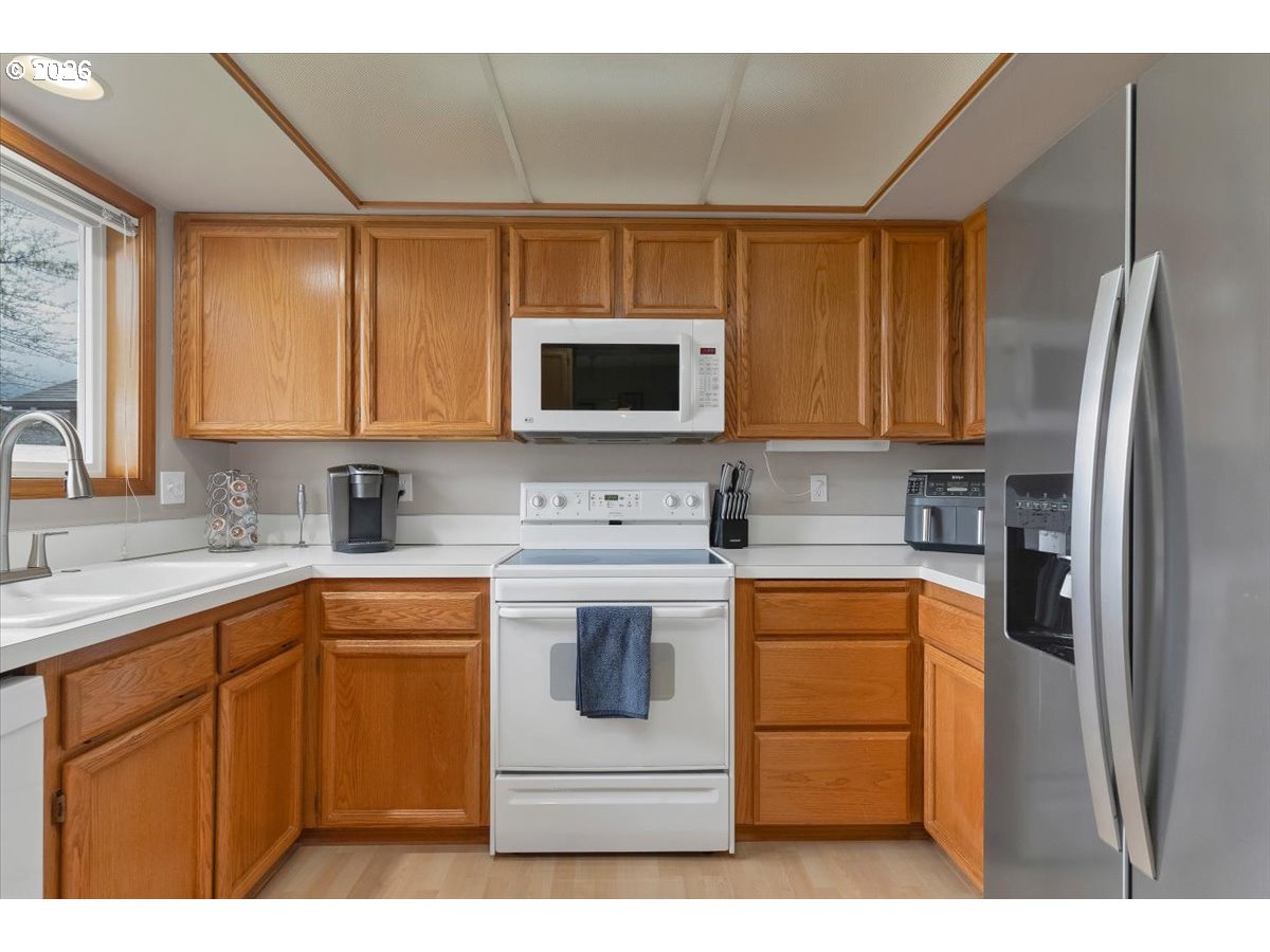 7066 Ridgemont Drive North Keizer, OR 97303 - Photo 12 of 44