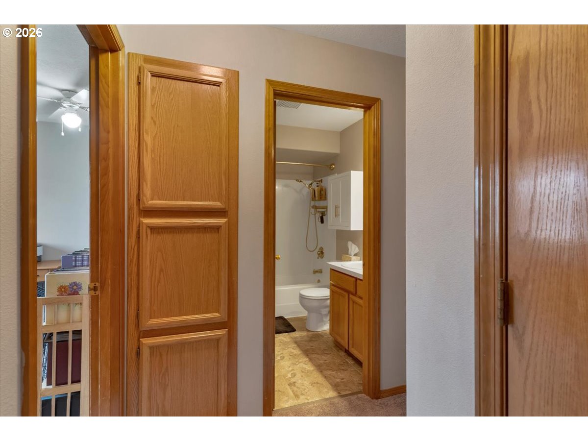 7066 Ridgemont Drive North Keizer, OR 97303 - Photo 14 of 44