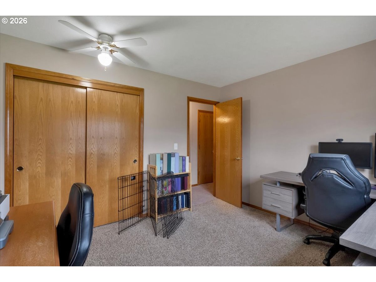 7066 Ridgemont Drive North Keizer, OR 97303 - Photo 16 of 44