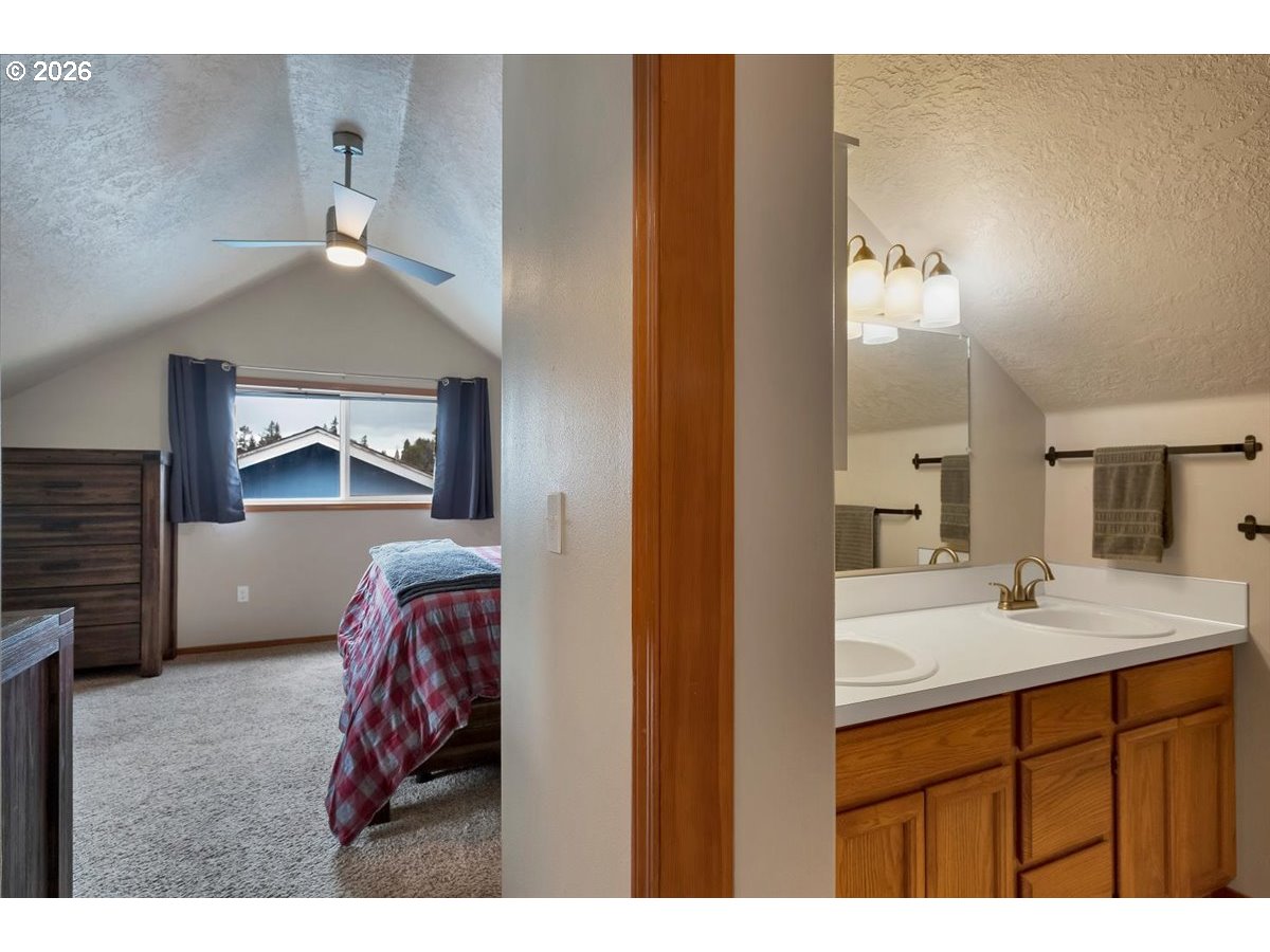 7066 Ridgemont Drive North Keizer, OR 97303 - Photo 24 of 44