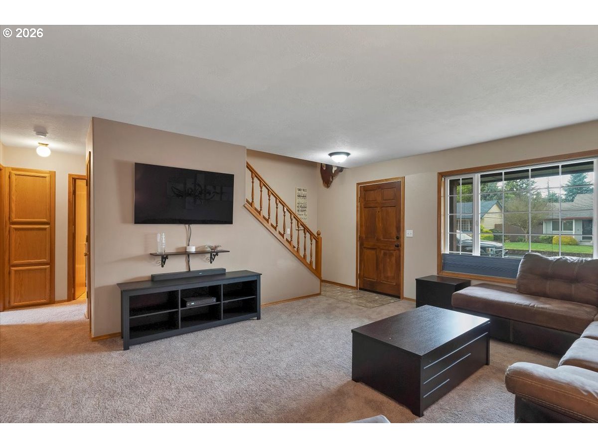 7066 Ridgemont Drive North Keizer, OR 97303 - Photo 8 of 44