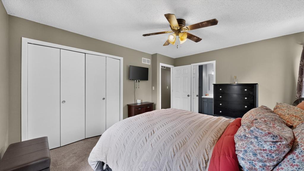 5746 Logan Street Southeast Rochester, MN 55904 - Photo 20 of 48