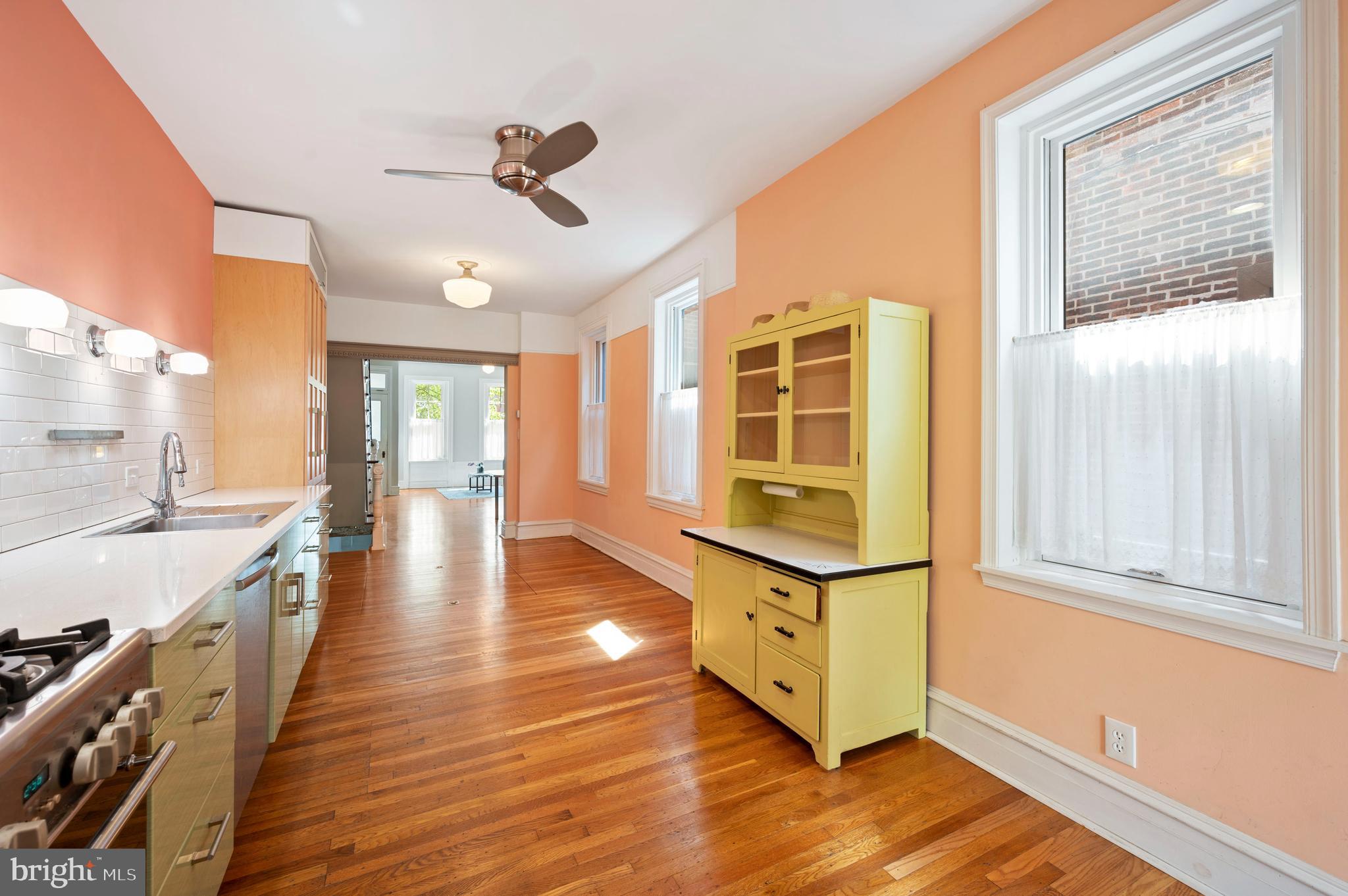 2521 Swain Street Philadelphia, PA 19130 - Photo 12 of 25