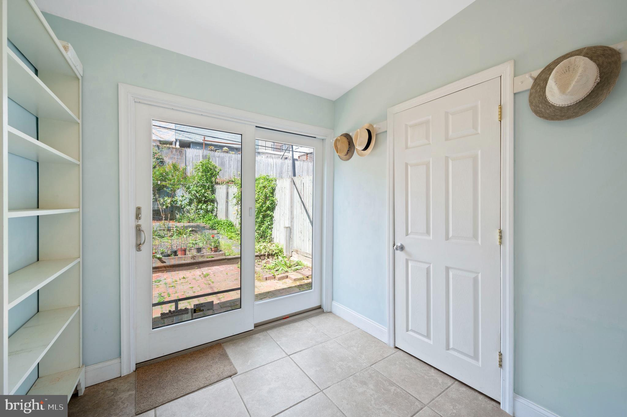 2521 Swain Street Philadelphia, PA 19130 - Photo 13 of 25