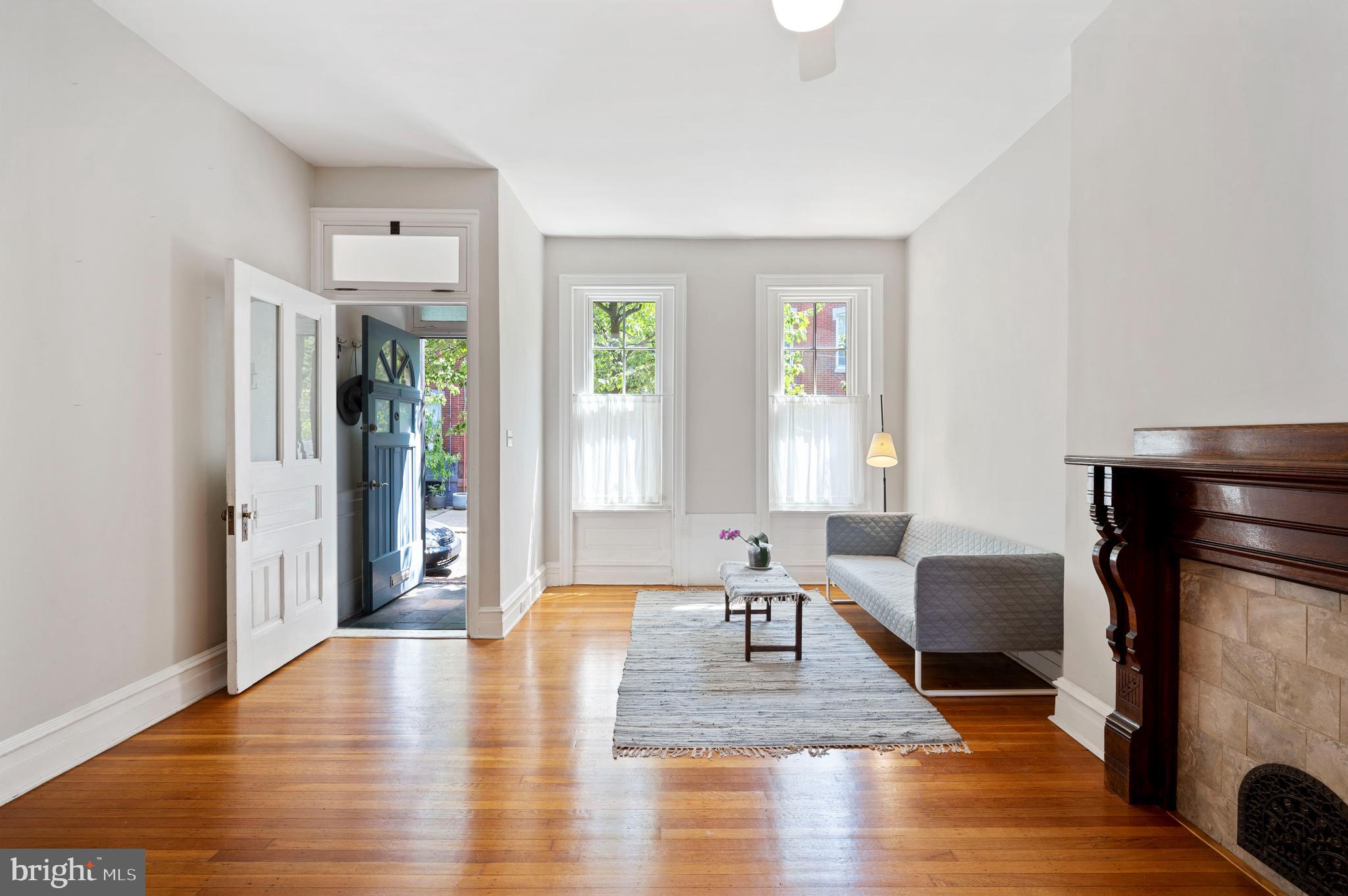 2521 Swain Street Philadelphia, PA 19130 - Photo 5 of 25