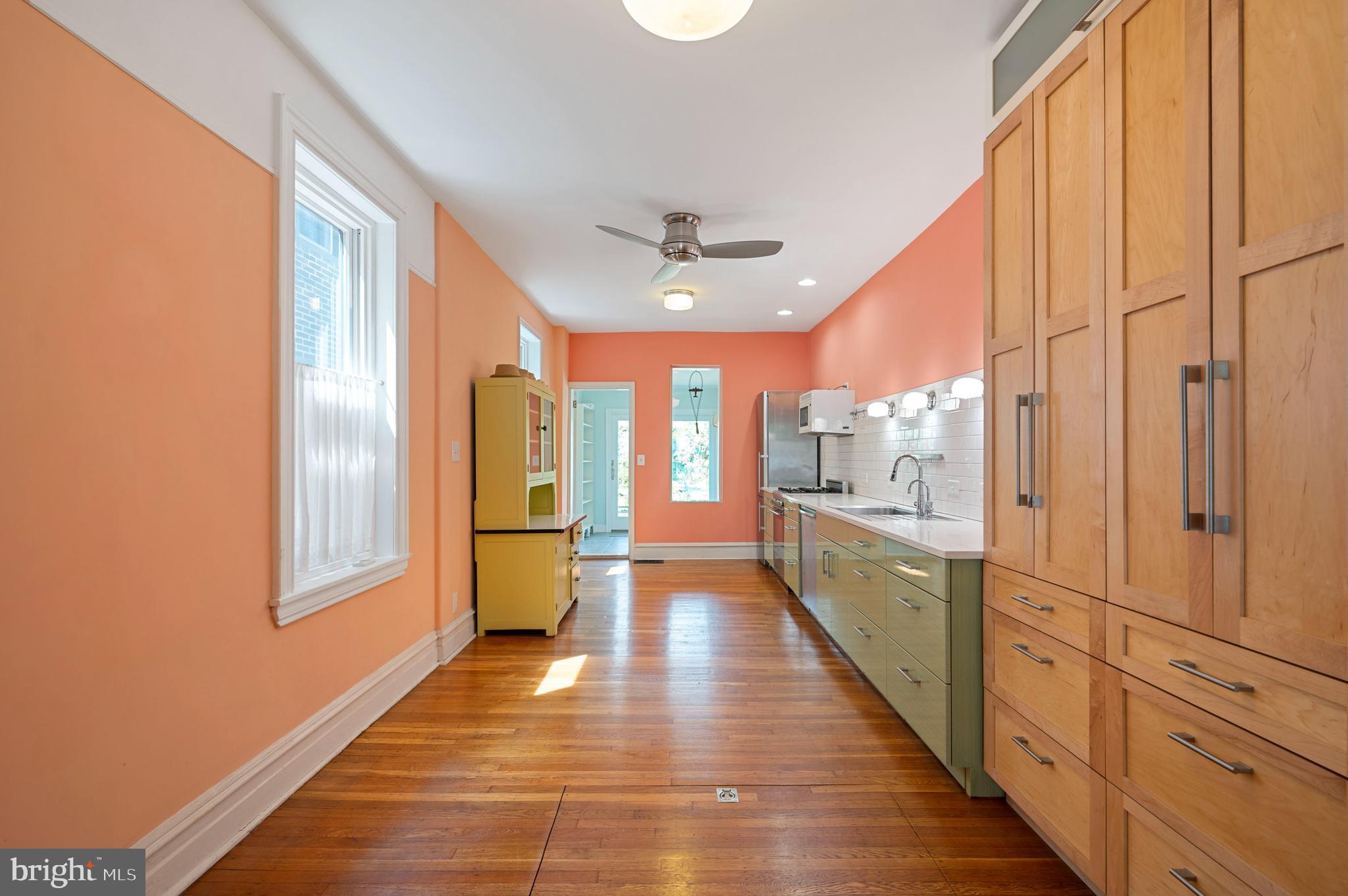 2521 Swain Street Philadelphia, PA 19130 - Photo 9 of 25