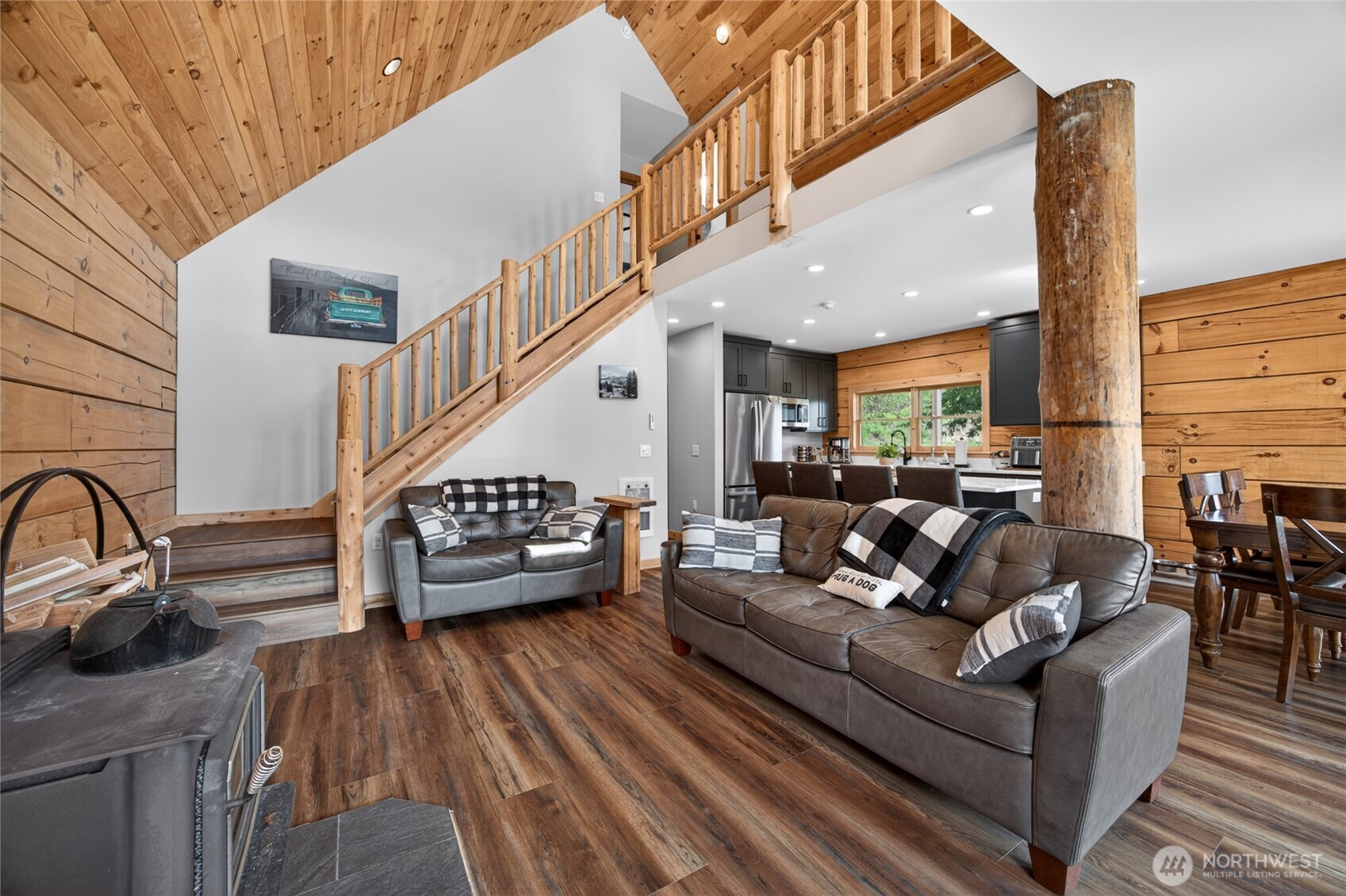 180 Carr Road Randle, WA 98377 - Photo 20 of 40 a living room with furniture and a wooden floor