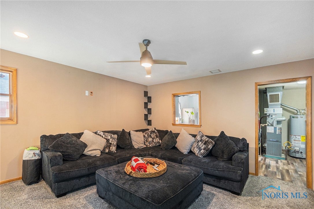 6036 James Road Oregon, OH 43616 - Photo 8 of 26 Gallery Image 8