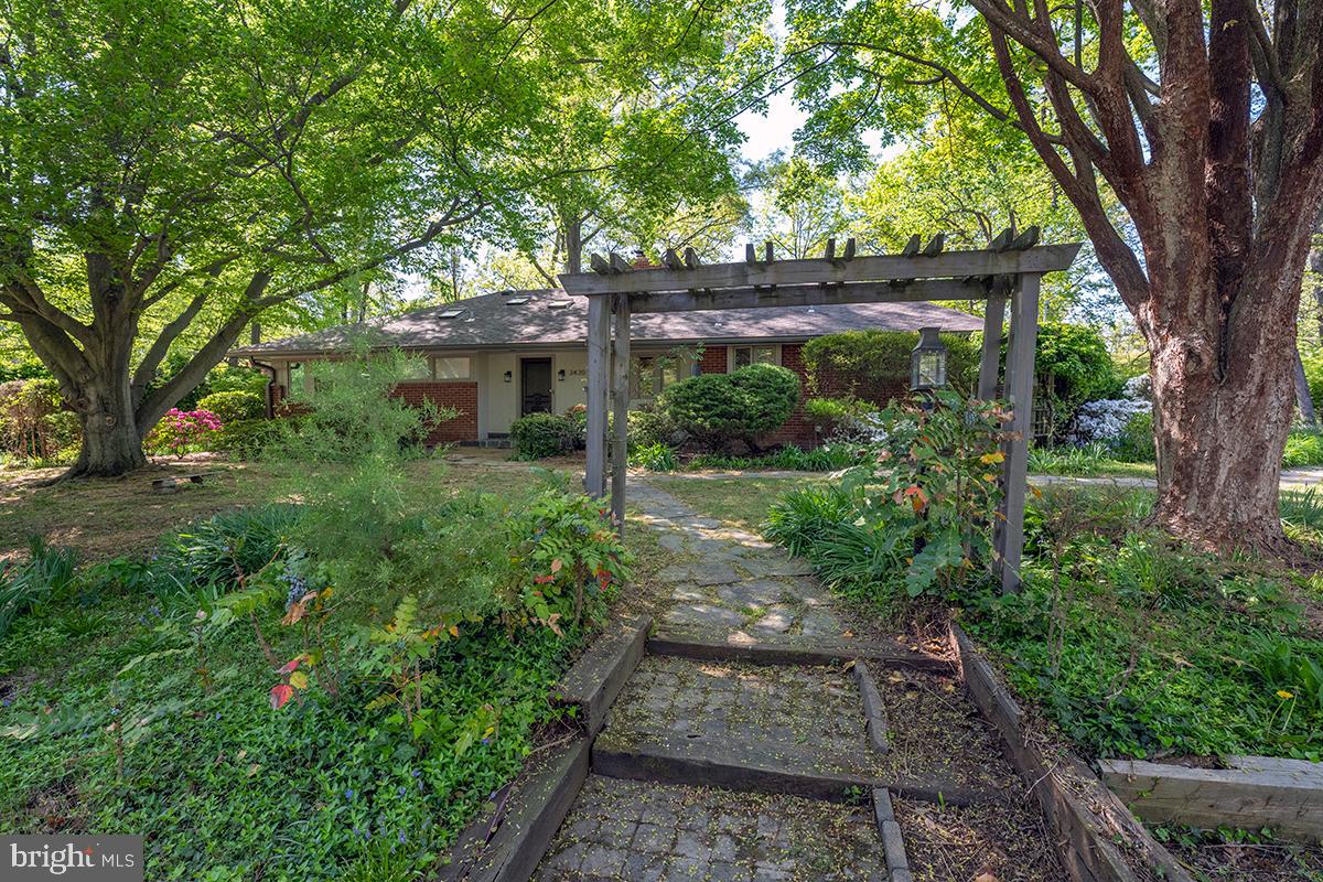 3430 Blair Road Falls Church, VA 22041 - Photo 39 of 40 a view of a backyard with garden