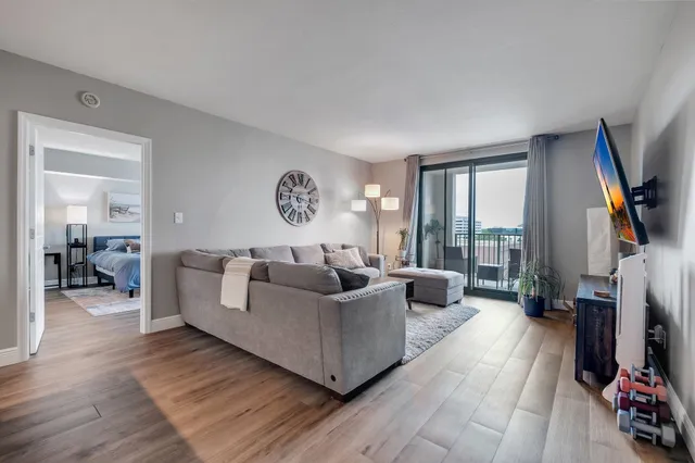 $349,000 | 300 South Duval Street, Unit 1408, Tallahassee, FL 32301