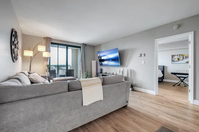 $349,000 | 300 South Duval Street, Unit 1408, Tallahassee, FL 32301