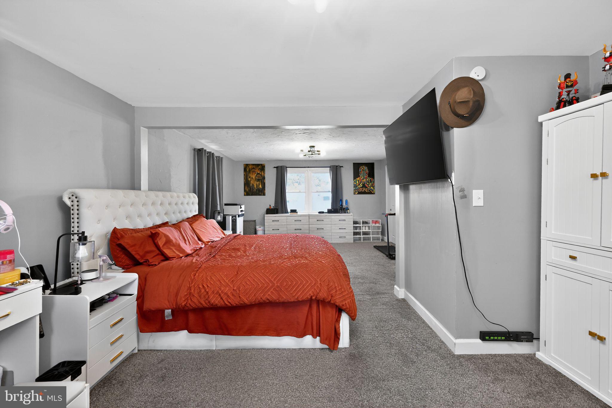 525 Mountain Road Dillsburg, PA 17019 - Photo 20 of 53 a bed room with a bed and a window