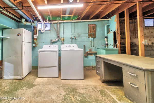 $337,000 | 2757 Maida Lane, Rotterdam, NY 12306