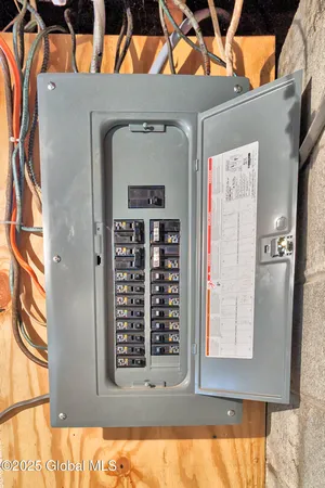 $337,000 | 2757 Maida Lane, Rotterdam, NY 12306