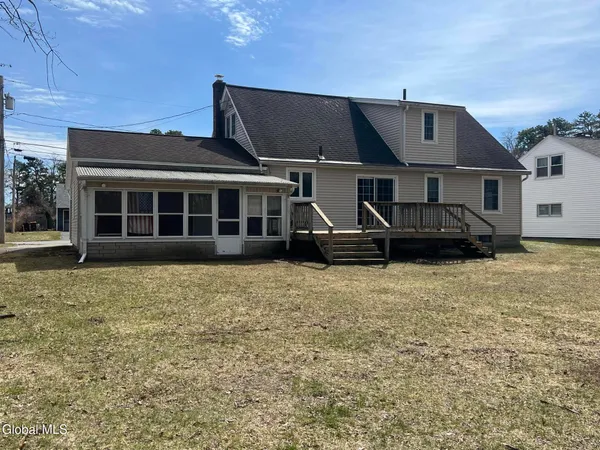 $337,000 | 2757 Maida Lane, Rotterdam, NY 12306