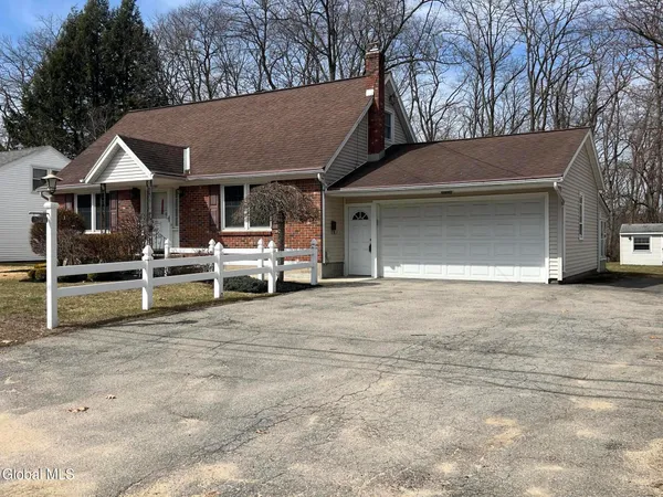 $337,000 | 2757 Maida Lane, Rotterdam, NY 12306