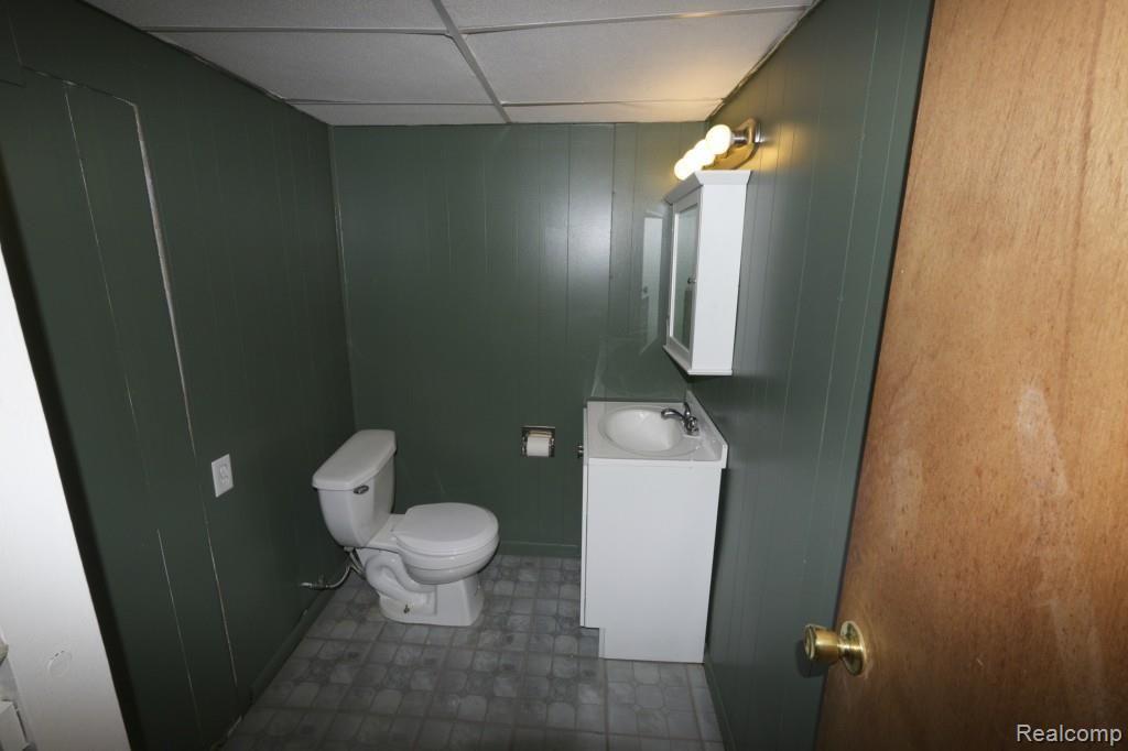 4127 Kenmore Road Berkley, MI 48072 - Photo 20 of 25 DSCF0958.jpg
